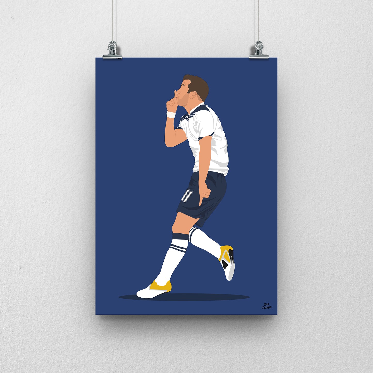 Rafael van der Vaart Tottenham art print, walking with a hand raised towards his mouth in a white Tottenham shirt and navy shorts, with a navy blue background.
